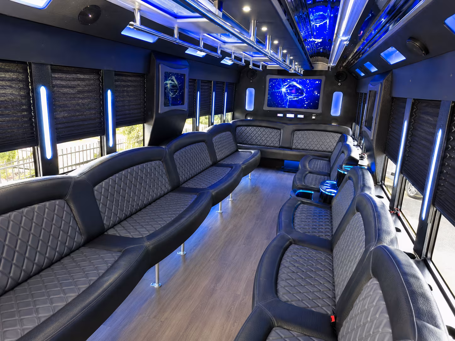 trade show bus rentals for groups traveling from antioch